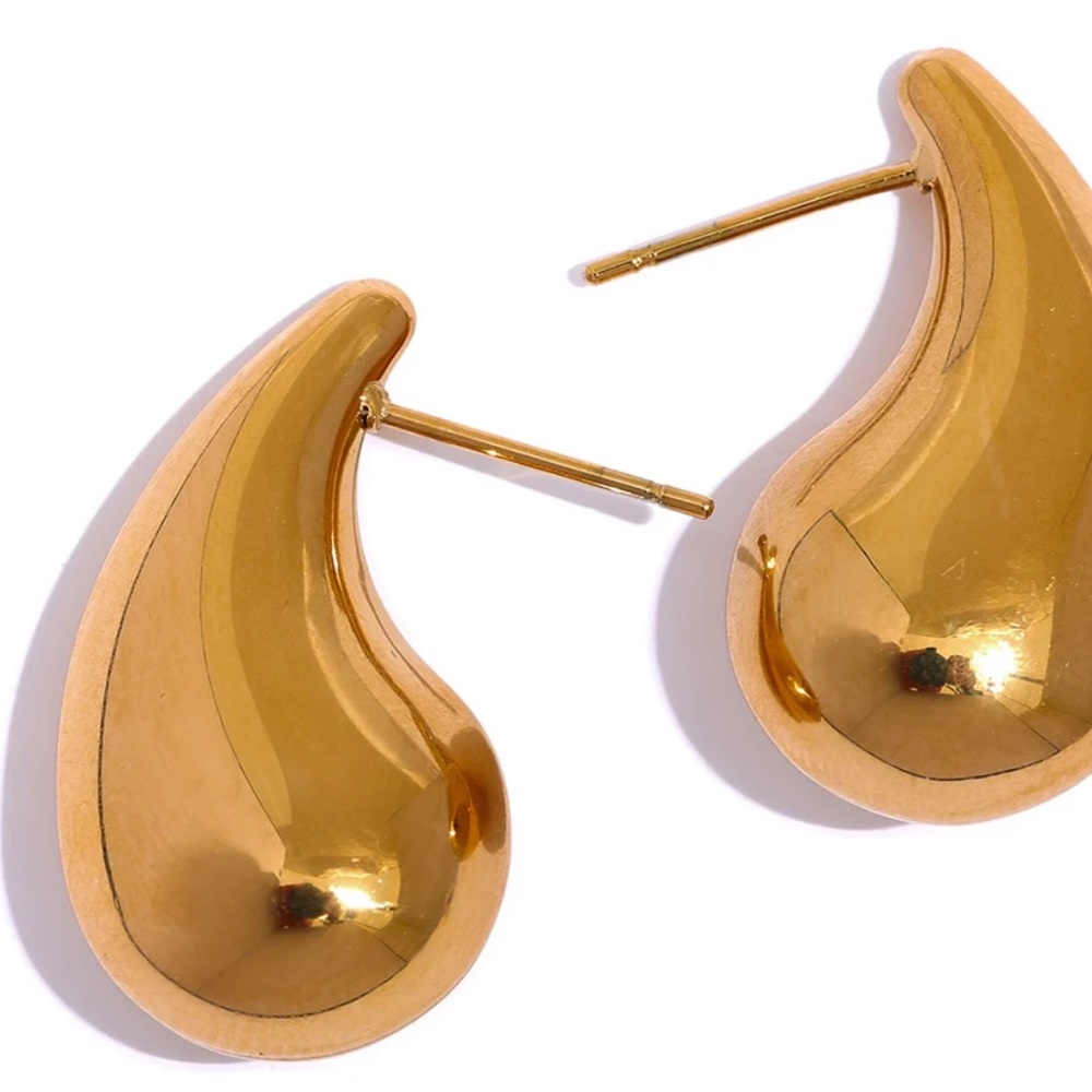 Tear Drop Statement Earrings - image 1